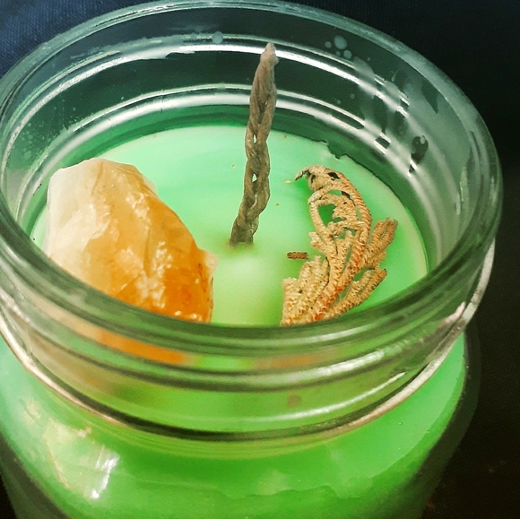 Money blessing. Candle with citrine pocket stone - Picture 1 of 1
